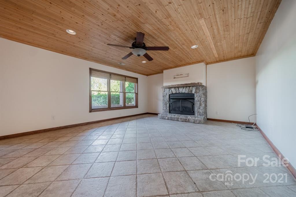 7812 Bankhead Road Denver, NC 28037 - Photo 37 of 48 Gallery Image 37
