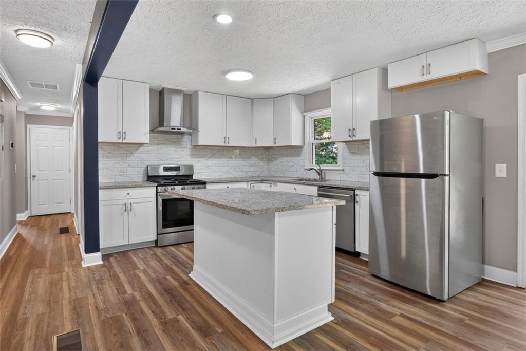 3661 Manhattan Drive Decatur, GA 30034 - Photo 16 of 37 Gallery Image 16