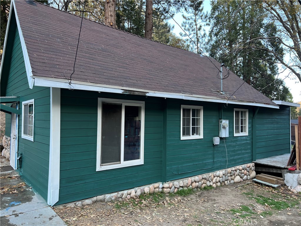 29228 Hook Creek Road Cedar Glen, CA 92321 - Photo 1 of 10