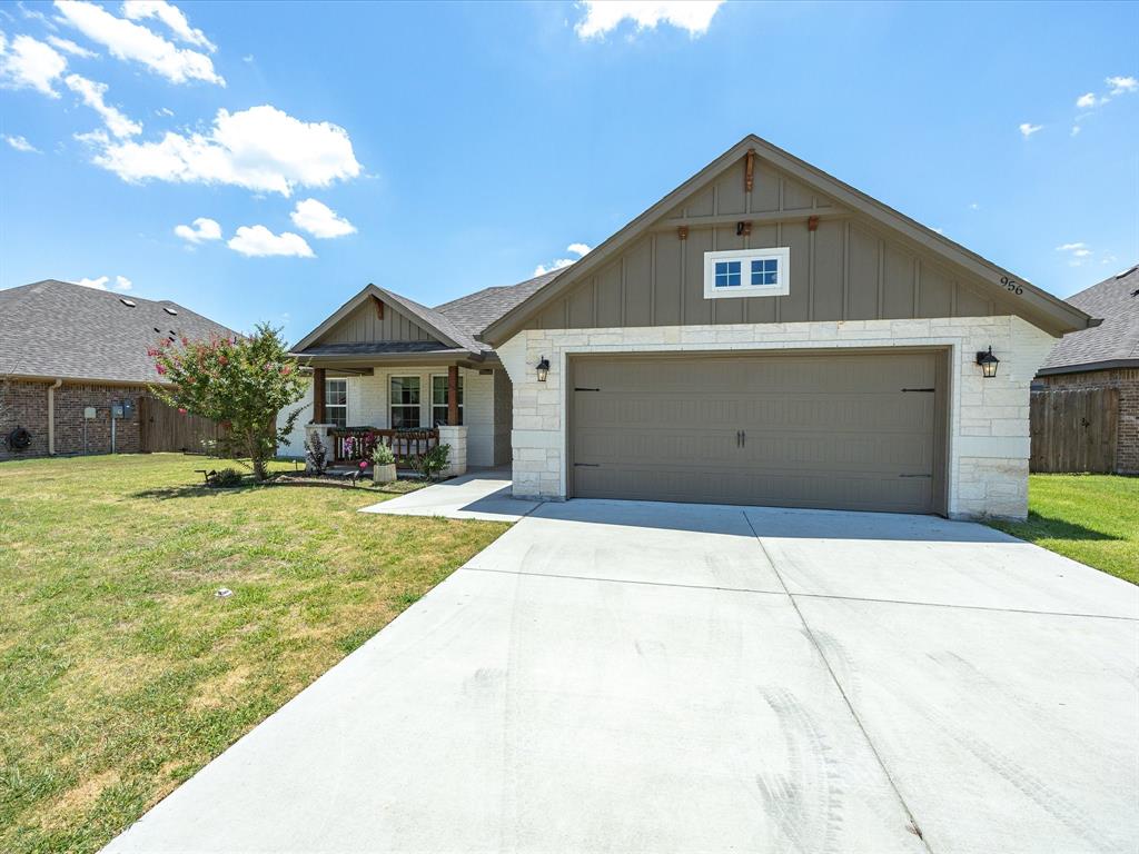 956 Sam Street Springtown, TX 76082 - Photo 26 of 38