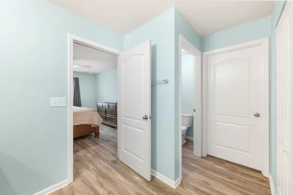 a en suite bathroom with a sink and a mirror