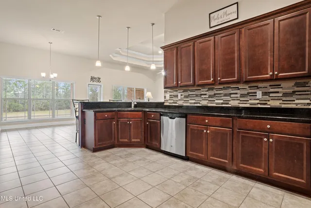 $460,000 | 8505 Poplar Trail, Biloxi, MS 39532