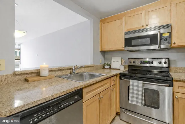 $2,500 | 1150 K Street Northwest, Unit 1307, Washington, DC 20005