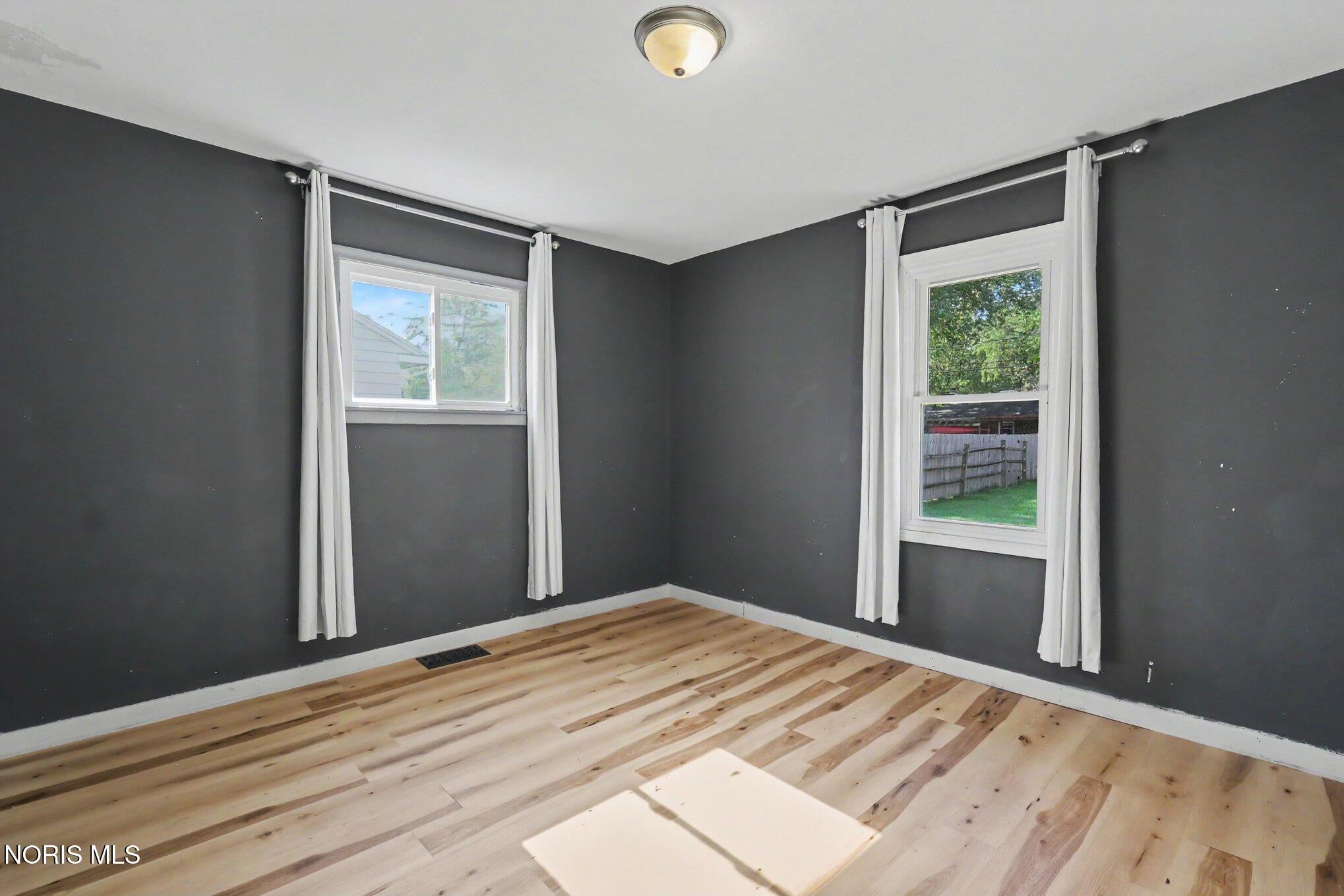 1206 Westgate Road Toledo, OH 43615 - Photo 10 of 25 Gallery Image 10