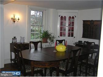 9 Radnor Way Wayne, PA 19087 - Photo 3 of 5