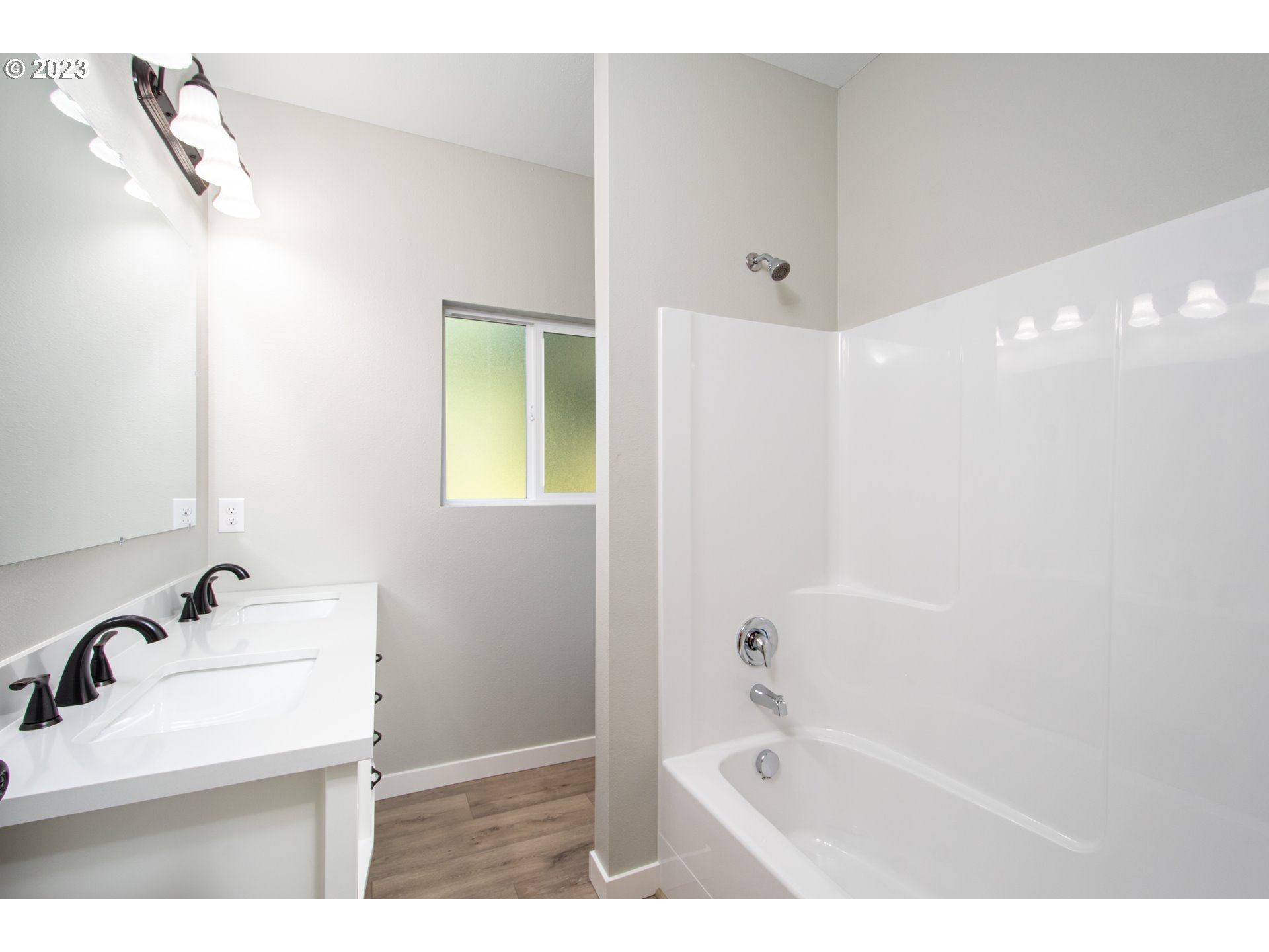 55 Moonshine Road Appleton, WA 98602 - Photo 12 of 33 a bathroom with a sink and a bathtub