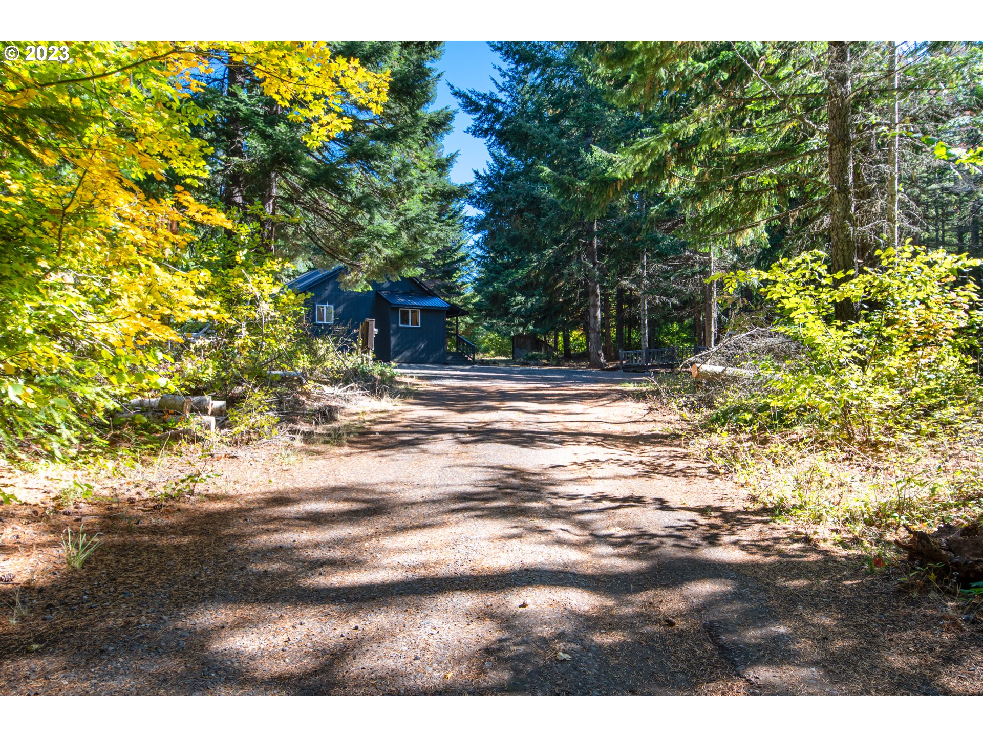 55 Moonshine Road Appleton, WA 98602 - Photo 26 of 33 a view of backyard of a house