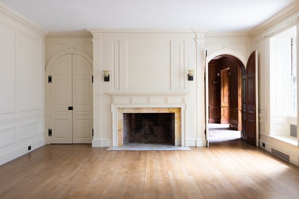 41 Codman Road Brookline, MA 02445 - Photo 5 of 14