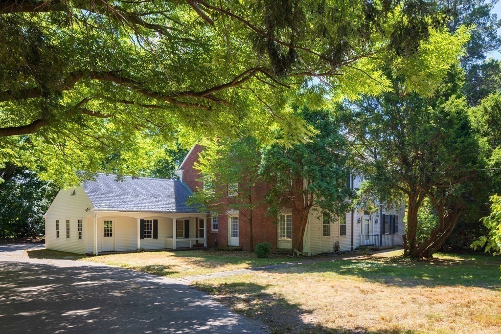 41 Codman Road Brookline, MA 02445 - Photo 8 of 14