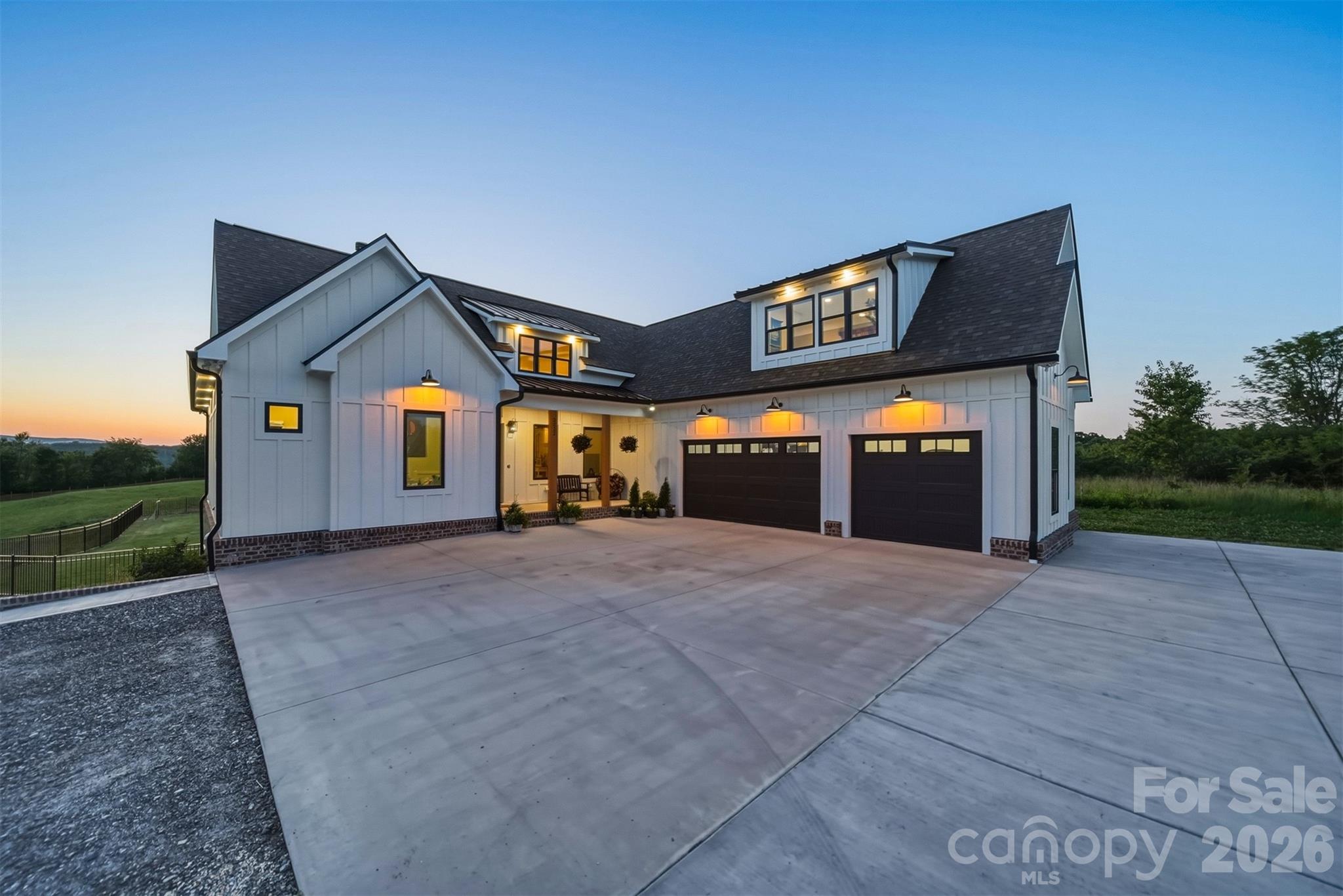 2322 Moss Farm Road Hickory, NC 28602 - Photo 5 of 48
