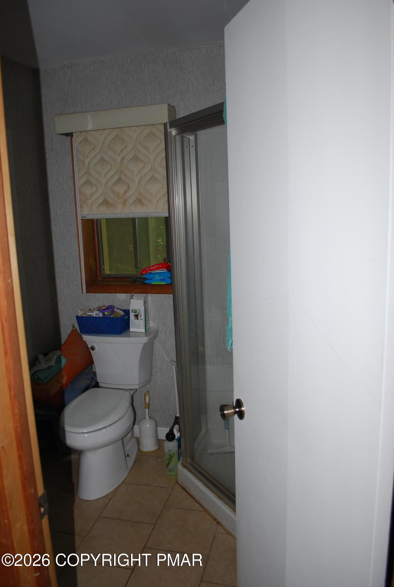 424 Saunders Drive Bushkill, PA 18324 - Photo 20 of 35 DSC_0496