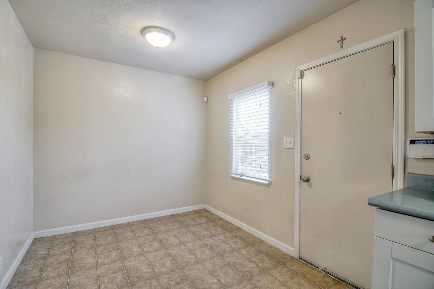 380 Williams Road Salinas, CA 93905 - Photo 8 of 47 Gallery Image 8