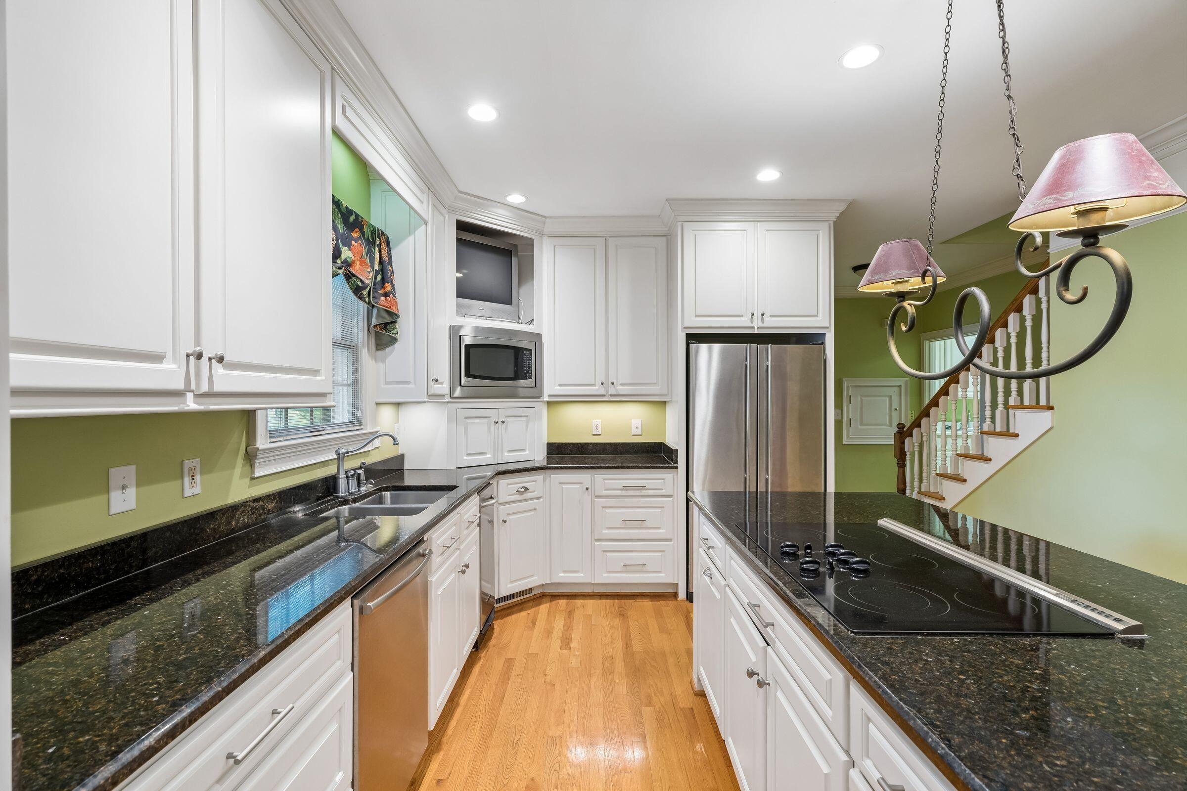 905 Raysor Street St. George, SC 29477 - Photo 22 of 85 022_905wraysorst-keeneyemarketing-036_63