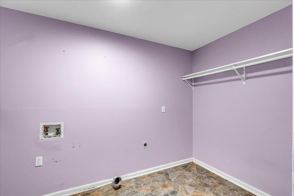 179 Eaton Heights Manchester, TN 37355 - Photo 20 of 33 a view of a room