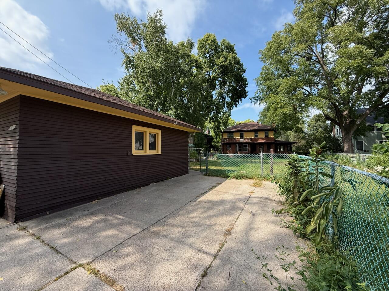 2010 Main Street La Crosse, WI 54601 - Photo 24 of 25 IMG_2694