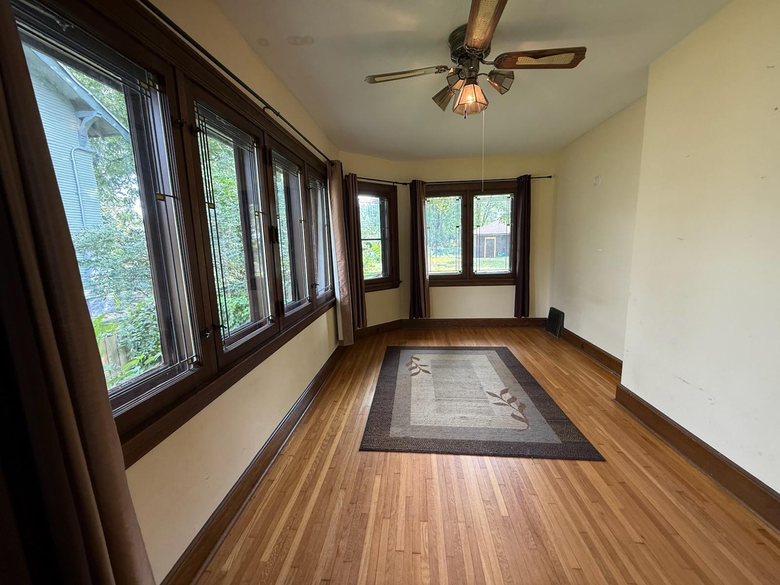 2010 Main Street La Crosse, WI 54601 - Photo 8 of 25 IMG_2665