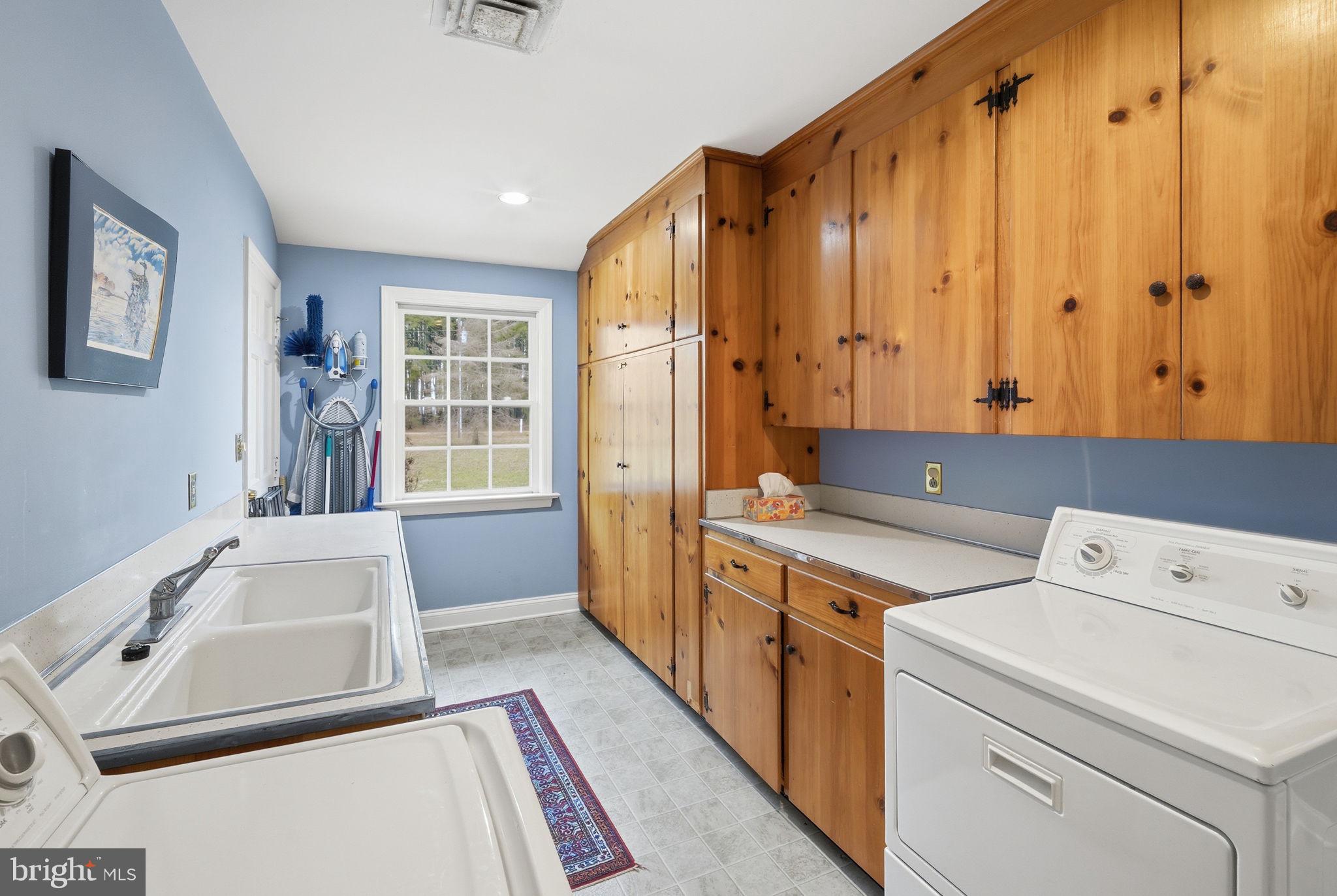 7149 Drum Point Road St. Michaels, MD 21663 - Photo 40 of 72 LAUNDRY /MUD ROOM