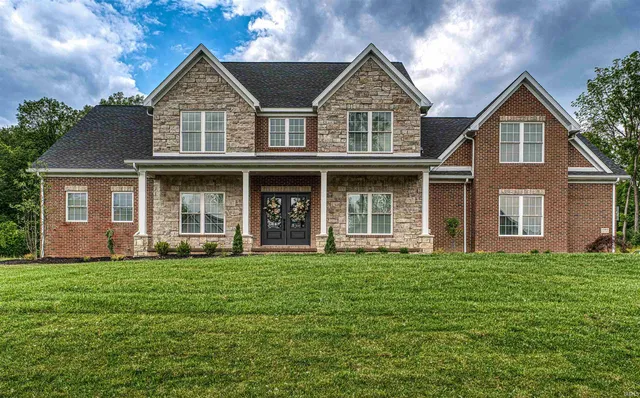 $919,900 | 1595 Victoria Wds Drive, Boonville, IN 47601