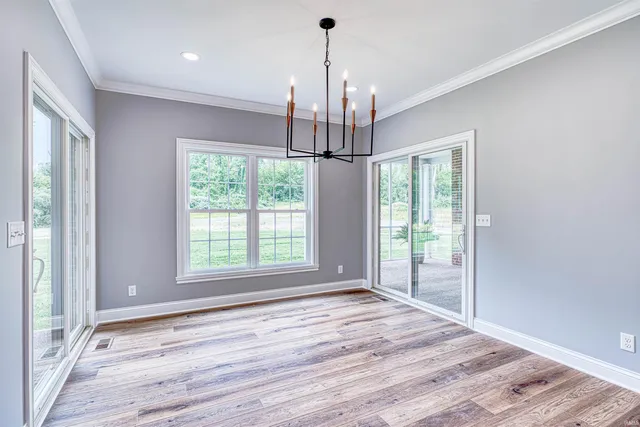 $909,900 | 1595 Victoria Wds Drive, Boonville, IN 47601