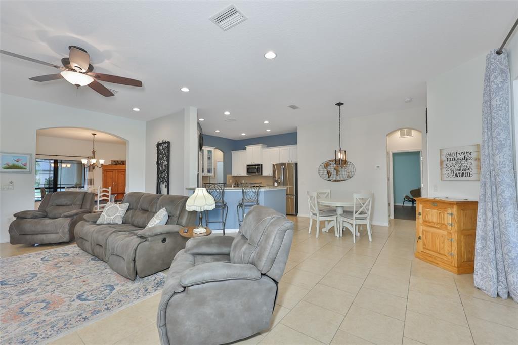 5305 Moon Shell Drive Apollo Beach, FL 33572 - Photo 16 of 62