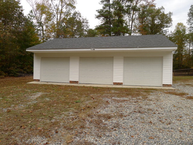 276 Roundabout Road Newtown, VA 23126 - Photo 11 of 12
