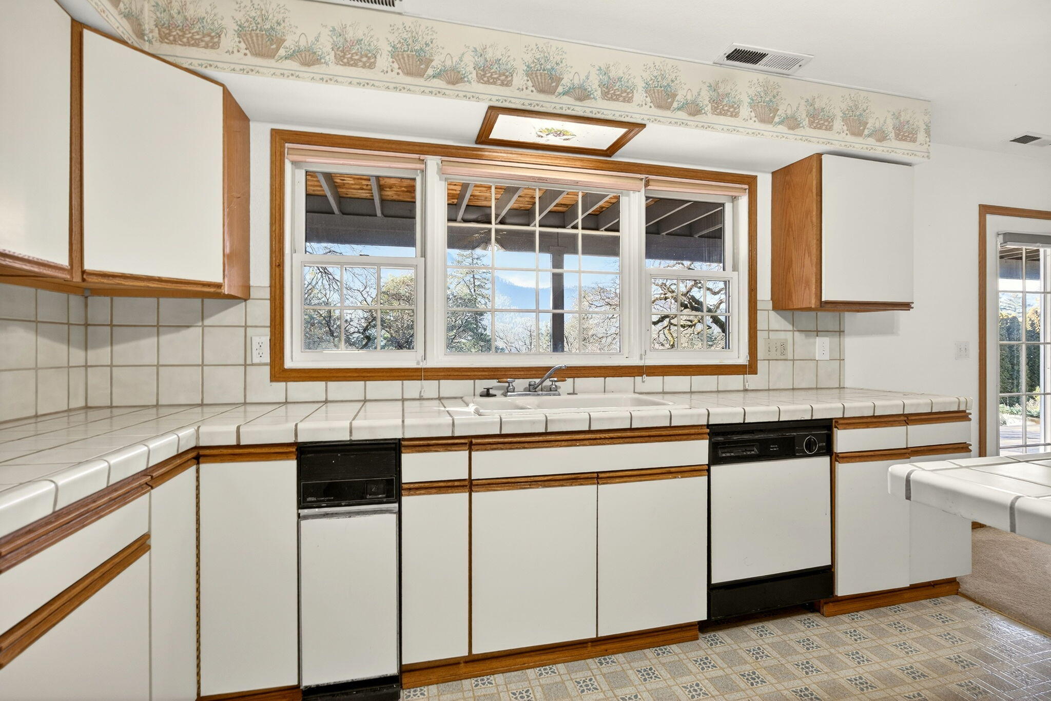 1979 Upper Applegate Road Jacksonville, OR 97530 - Photo 45 of 70 ApxUA00069