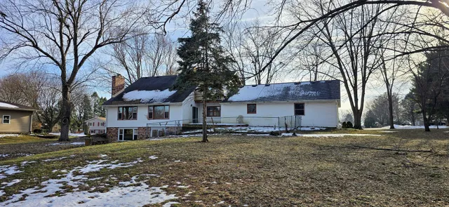 $235,000 | 8231 Highview Drive, Winnebago, IL 61088