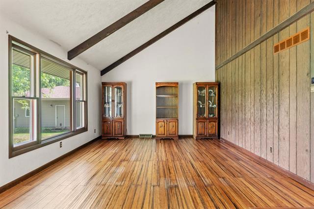 8231 Highview Drive Winnebago, IL 61088 - Photo 10 of 58