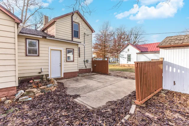 $134,900 | 121 East James Street, Forrest, IL 61741