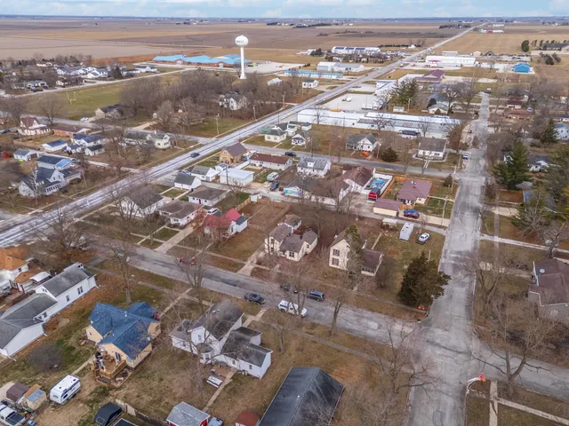 $134,900 | 121 East James Street, Forrest, IL 61741