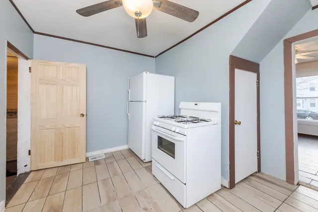 $134,900 | 121 East James Street, Forrest, IL 61741