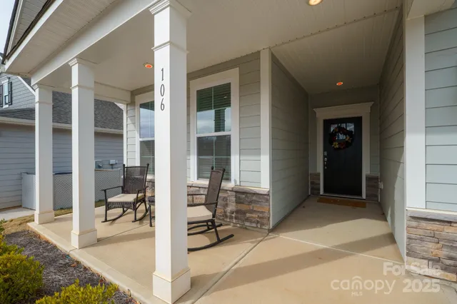 $395,000 | 106 South Shayna Road, Troutman, NC 28166