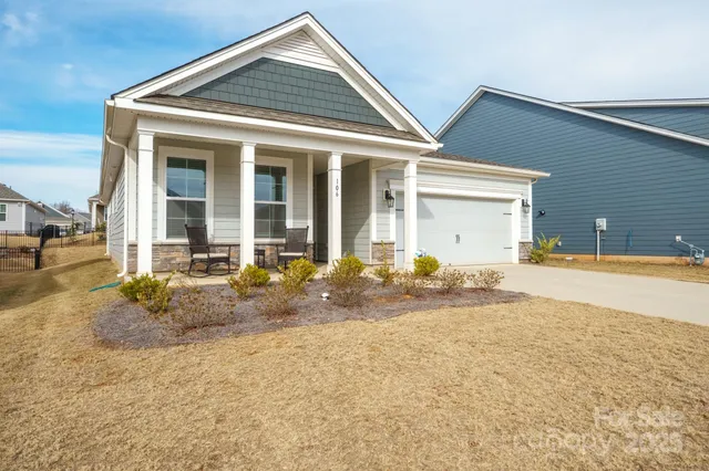 $395,000 | 106 South Shayna Road, Troutman, NC 28166