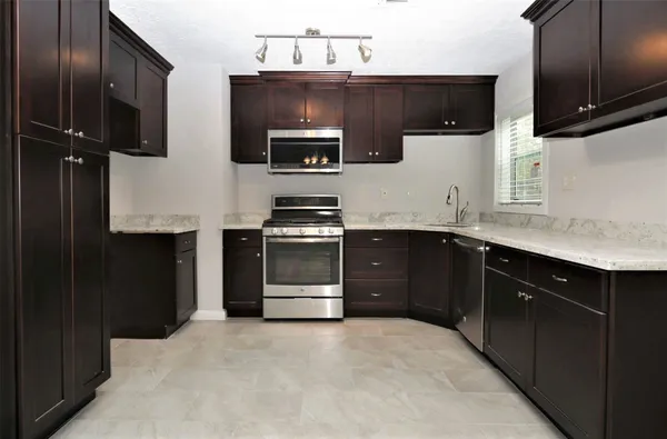 $1,450 | 4830 Culmore Drive, Houston, TX 77021