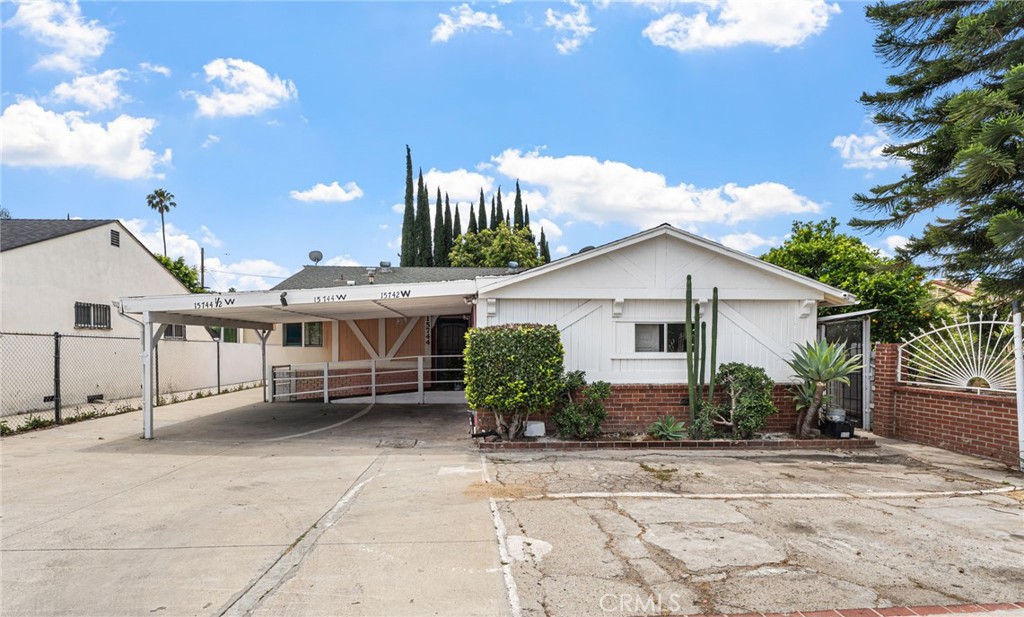 15744 Saticoy Street Van Nuys, CA 91406 - Photo 2 of 45