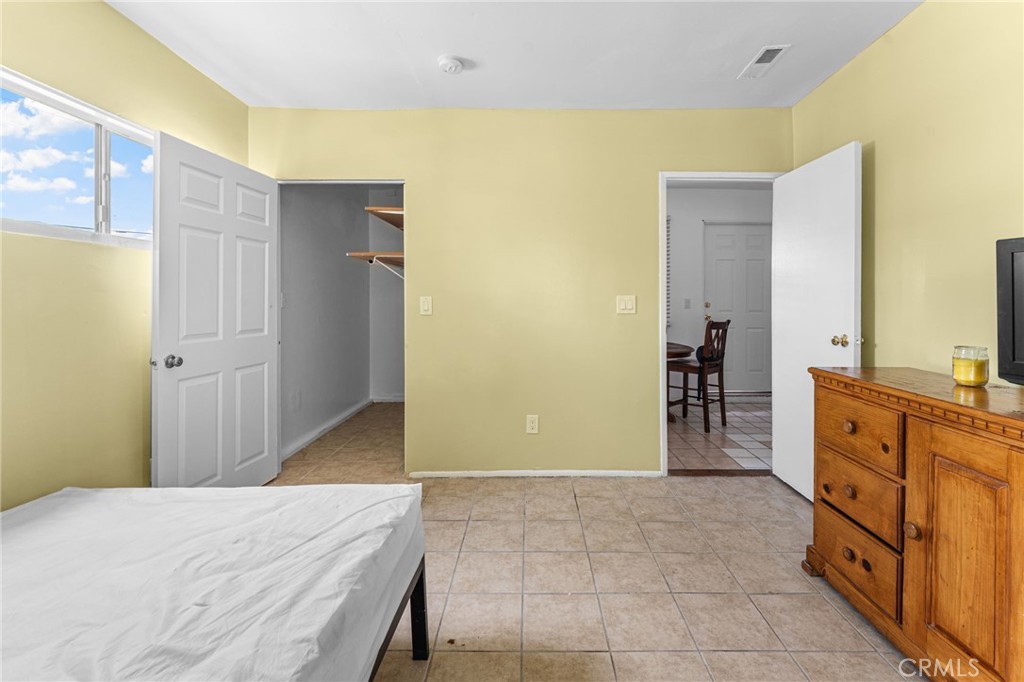 15744 Saticoy Street Van Nuys, CA 91406 - Photo 21 of 45