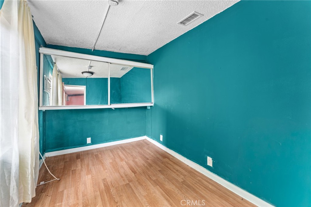 15744 Saticoy Street Van Nuys, CA 91406 - Photo 28 of 45