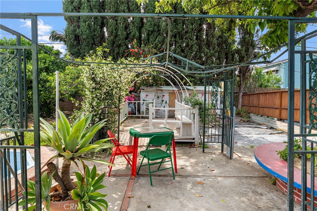 15744 Saticoy Street Van Nuys, CA 91406 - Photo 39 of 45