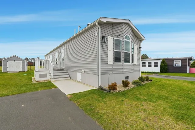 $237,500 | 7 1st Avenue, Westfield, MA 01085