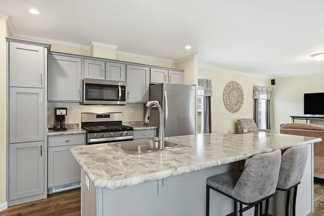 $237,500 | 7 1st Avenue, Westfield, MA 01085