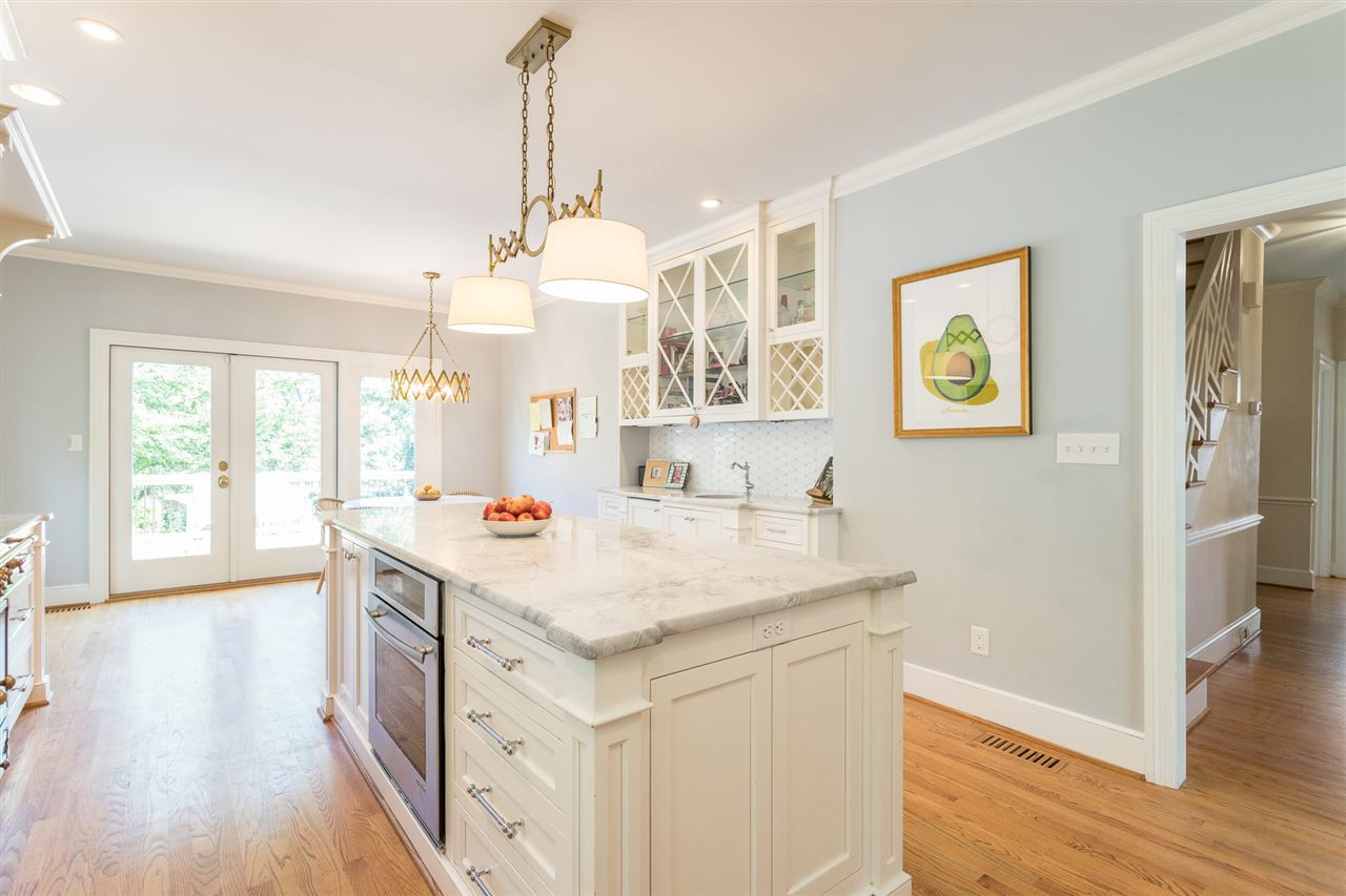 1424 Canterbury Road Raleigh, NC 27608 - Photo 10 of 29 Photo 10