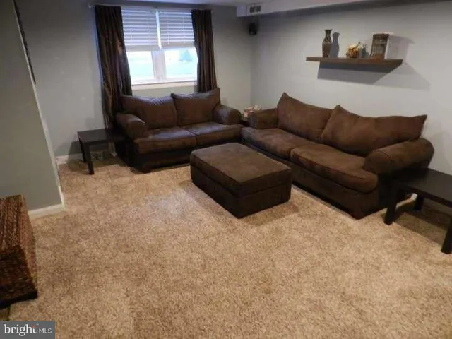 $2,995 | 1119 Crestover Road, Wilmington, DE 19803