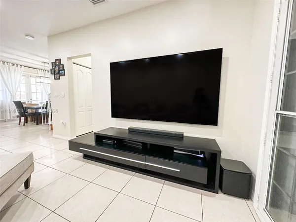 $3,600 | 130 Riverwalk Circle, Unit 130, Sunrise, FL 33326