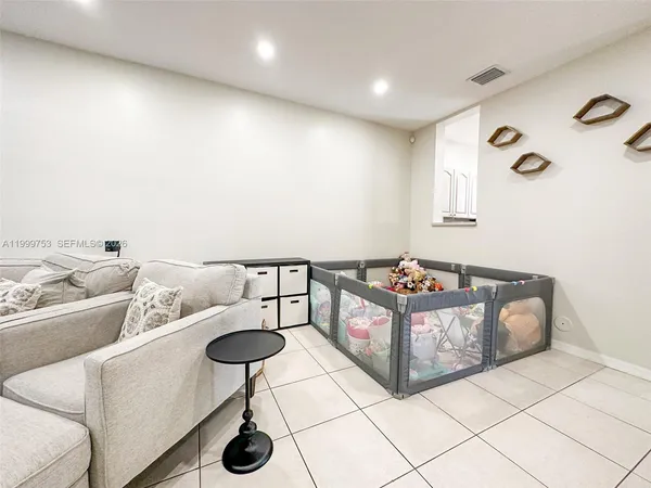 $3,600 | 130 Riverwalk Circle, Unit 130, Sunrise, FL 33326