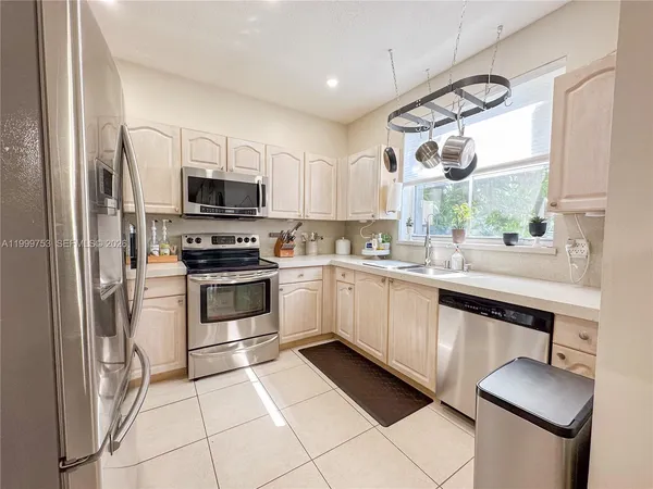 $3,600 | 130 Riverwalk Circle, Unit 130, Sunrise, FL 33326