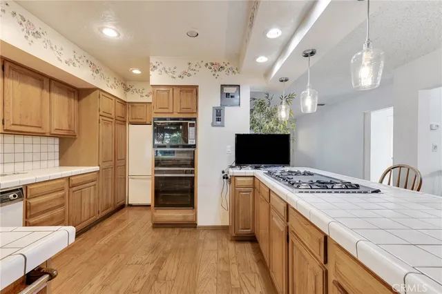 $1,300,000 | 613 North California Street, Burbank, CA 91505