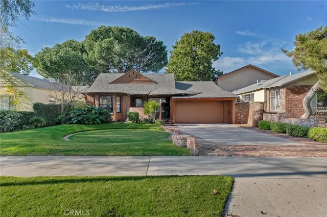 $1,300,000 | 613 North California Street, Burbank, CA 91505