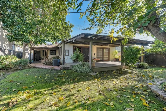 $1,300,000 | 613 North California Street, Burbank, CA 91505