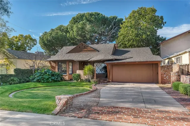 $1,300,000 | 613 North California Street, Burbank, CA 91505