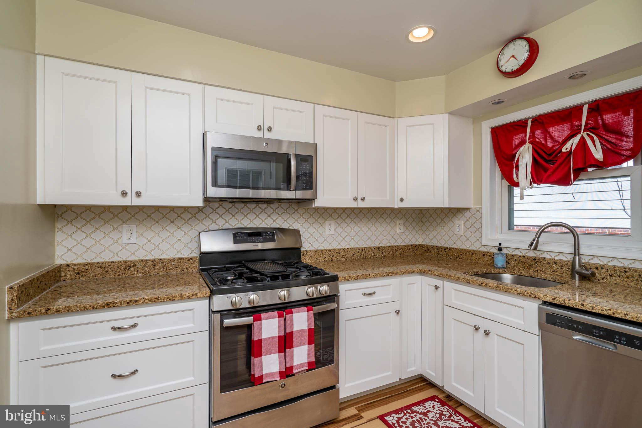 6815 Decatur Street Hyattsville, MD 20784 - Photo 9 of 24 Kitchen